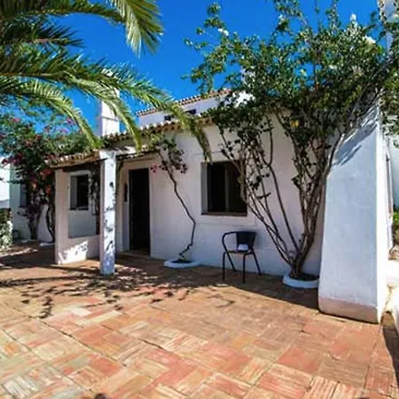 Duarte Villa *